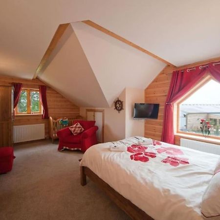 Beech Tree Eco Lodge Brecon Exterior photo