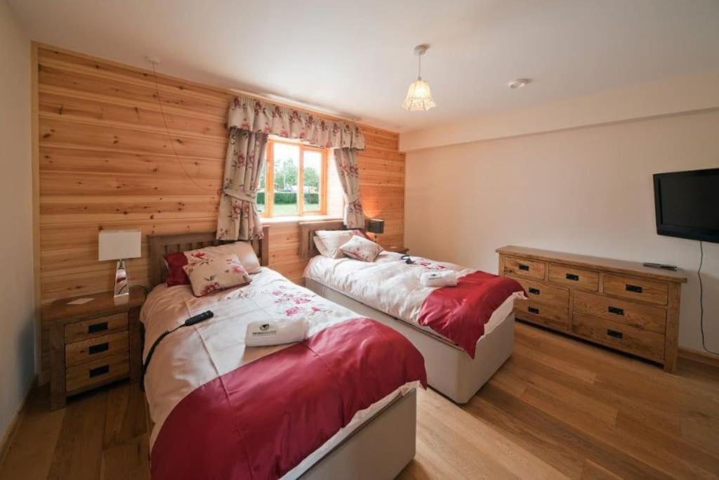 Beech Tree Eco Lodge Brecon Exterior photo